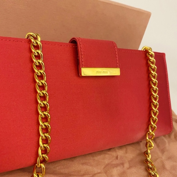 Sale!Miu Miu Wallet on Chain - Picture 16 of 16